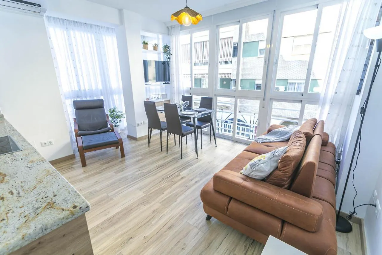 Apartamento Granada Nerjaアパートメント アパート ネルハ